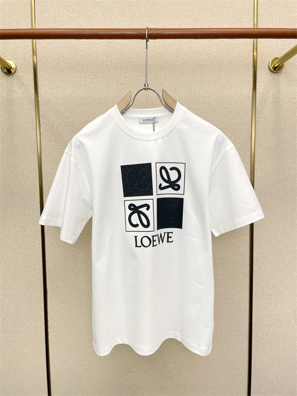 肌触り 普段使いロエベtシャツコピー2026年トレンド☆☆LOEWE 新作お手頃カジュアル