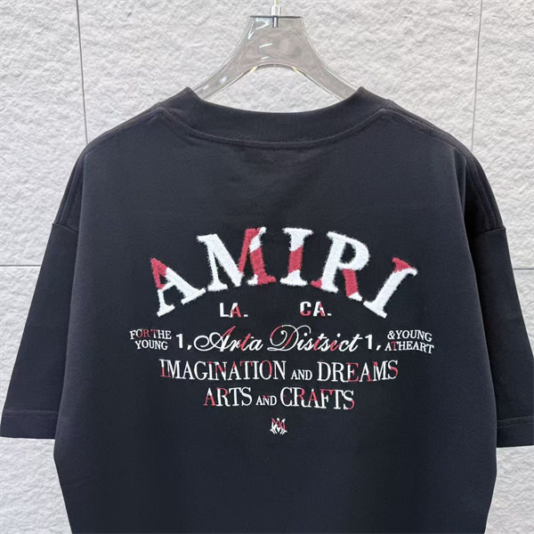 アミり半袖Tシャツコピー AMIRI 2026春夏新作 ベルベット×コントラスト刺繍 クルーネック 着心地抜群