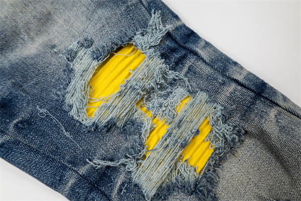 AMIRI 新作アミりジーンズコピー  破れ・レザー貼りパッチ ハイストリートデニム スタイルアップ