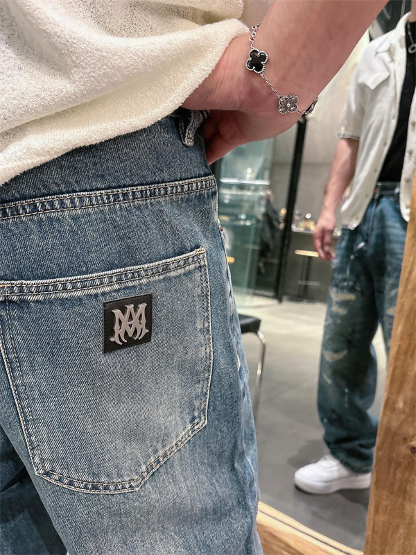 アミりデニムパンツコピーAMIRI 2026SS 新作 メンズワイド 心地よい伸縮性のある素材 上品でエレガント