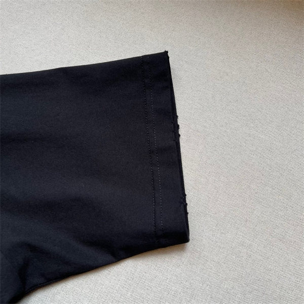 Maison margielメゾン マルジェラコピーTシャツ2026年春夏快適さ（モデル：173cm、71.5kg、Mサイズ着用）