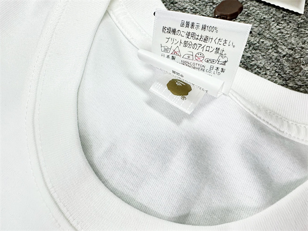 個性的A BATHING APE ア・ベイシング・エイプtシャツコピー2026最新エレガント