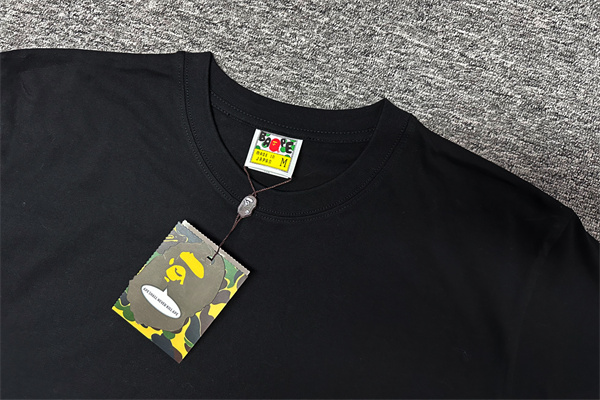個性的A BATHING APE ア・ベイシング・エイプtシャツコピー2026最新エレガント