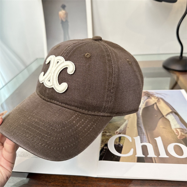 CELINEセリーヌ キャップコピー2026シンプルなセレブ愛用の最新ベースボールキャップファッショナブル