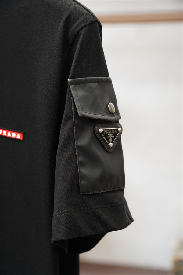 PRADA【春夏新作半袖】肌触りプラダtシャツスーパーコピー吸汗性に優れ着心地抜群｜173cm・65kgはMサイズ