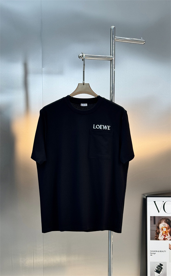 LOEWEロエベtシャツスーパーコピー柔らか通気性抜群日常使いに快適175cm・72.5kgはXLサイズ推奨