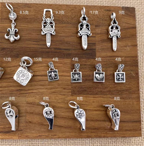 人気☆クロムハーツ ペンダントトップコピーChrome Hearts 激安通販アクセサリー17色