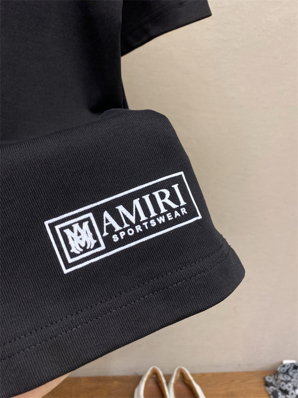 Amiri ☆アミリ 半袖Tシャツコピーヘビーウェイト綿100% ロゴプリント＆袖切り替えデザイン ユニセックス