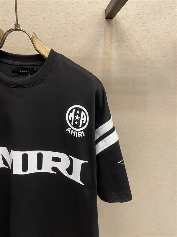 Amiri ☆アミリ 半袖Tシャツコピーヘビーウェイト綿100% ロゴプリント＆袖切り替えデザイン ユニセックス