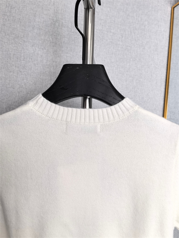 2026人気ディオールtシャツコピーDIOR 100%カシミヤ 極上の手触り 上品なフレンチエレガンス レディース