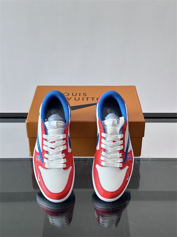 LV X Nikeコラボルイヴィトンスニーカーコピー LOUIS VUITTON 激安新作エレガント