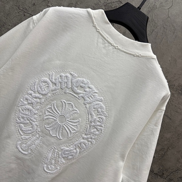 CHROME HEARTS クロムハーツ ホワイト 半袖Tシャツ 胸元エンボスロゴ クルーネック 爽麗 ゆったり 人気 トップス