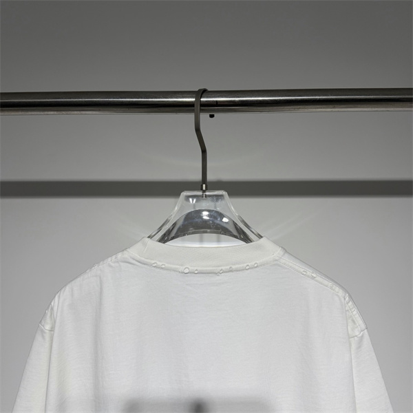 2026人気上昇中Balenciaga  バレンシアガtシャツスーパーコピーホワイト色ユニセックス