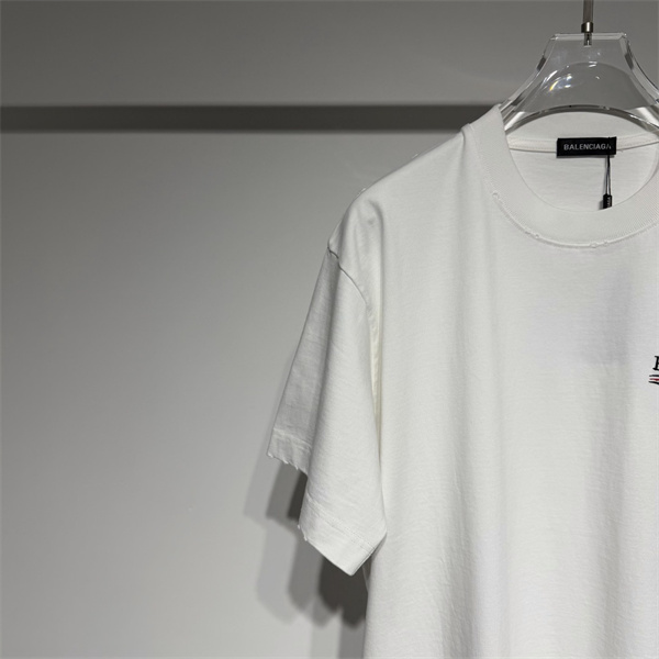 2026人気上昇中Balenciaga  バレンシアガtシャツスーパーコピーホワイト色ユニセックス