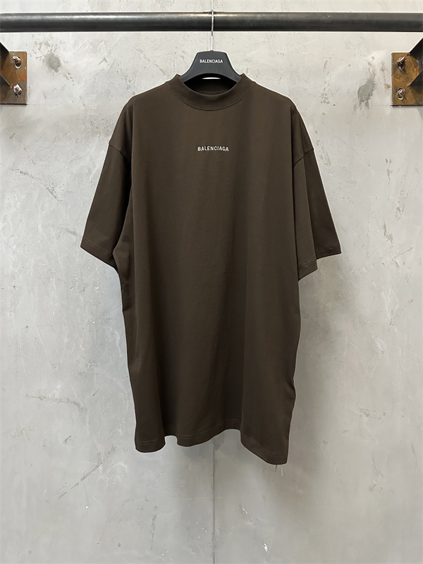 コーヒー色超人気 バレンシアガtシャツスーパーコピーBalenciaga  26ss logo刺繡