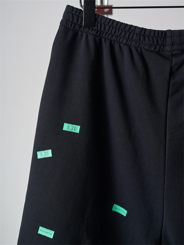 2026人気 バレンシアガショットパンツスーパーコピーBalenciaga  メンズファッション黒色