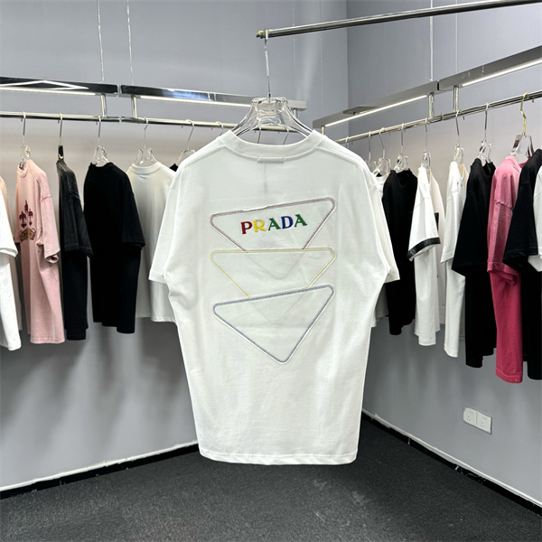 2026人気 PRADA プラダｔシャツコピー個性的スタイリッシュ上質なアイテム