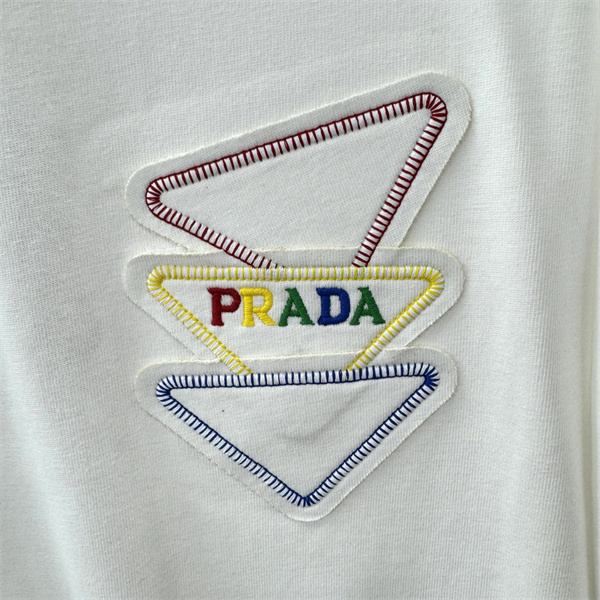 2026人気 PRADA プラダｔシャツコピー個性的スタイリッシュ上質なアイテム