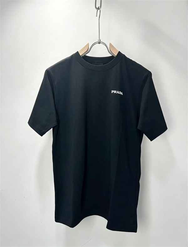男女OK☆☆PRADA プラダtシャツコピー2026Ssトレンド新作春夏おしゃれ着こなし
