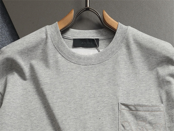 ロゴ刺繍 ポケットデザイン 半袖 AMIRI アミリ コピー Tシャツ ルーズフィット コットンカットソー