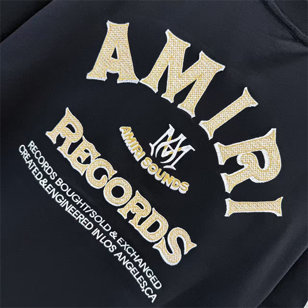 AMIRI SOUNDS ロゴ刺繍 半袖 AMIRI アミリ コピー Tシャツ【2026夏トレンド】男女兼用