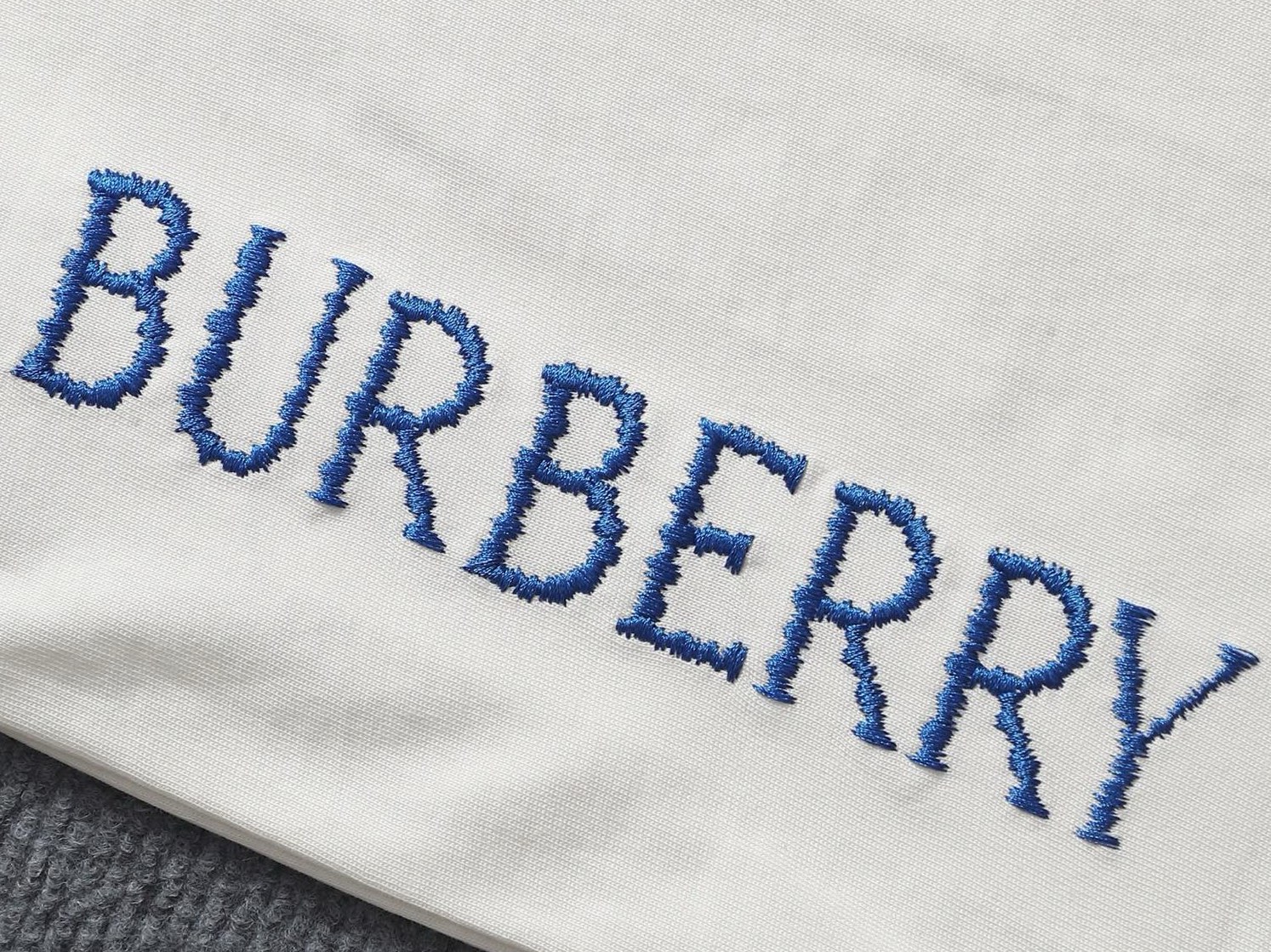 着心地良い2026新作バーバリーtシャツコピーBURBERRY上品夏に欠かせない