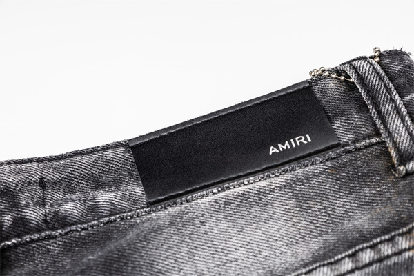 2026人気 ワッペンクラッシュデニム AMIRI アミリ コピー  ペイントウォッシュ ストリート スキニージーンズ 話題 売れ筋