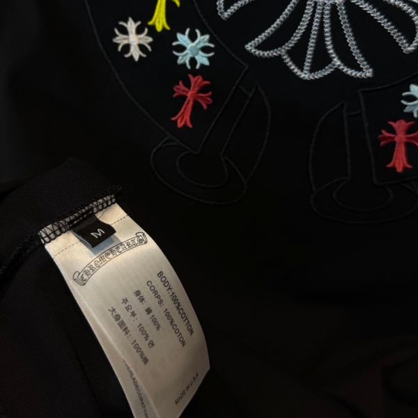 CHROME HEARTS クロムハーツ 2026新作 マルチカラークロス刺繍 バックビッグロゴ オーバーサイズ クルーネック 半袖Tシャツ メンズ レディース