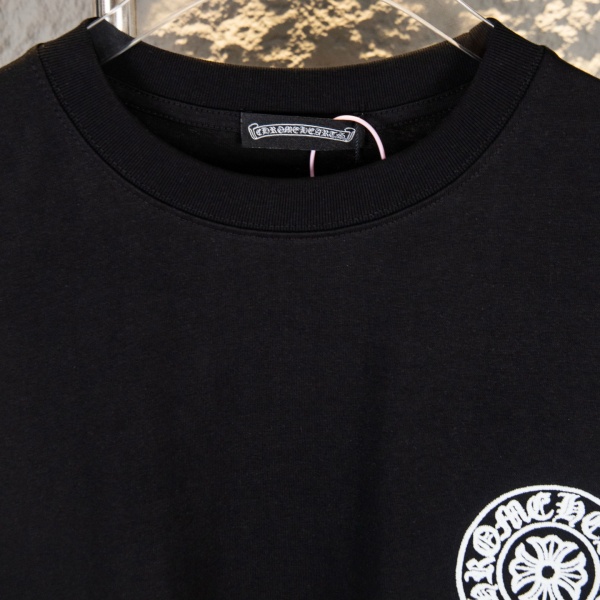 CHROME HEARTS クロムハーツ 2026限定 マルチモチーフバックプリント クルーネック 半袖Tシャツ クロスロゴ オーバーサイズ メンズ レディース