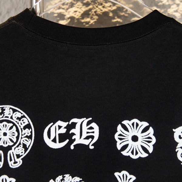 CHROME HEARTS クロムハーツ 2026限定 マルチモチーフバックプリント クルーネック 半袖Tシャツ クロスロゴ オーバーサイズ メンズ レディース