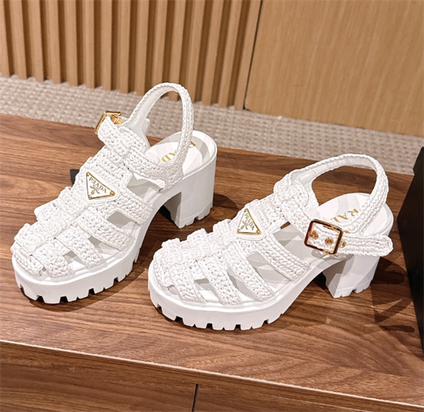 編み込みローマ厚底9㎝高さ Prada 26ss プラダサンダルレディースコピー 履き心地