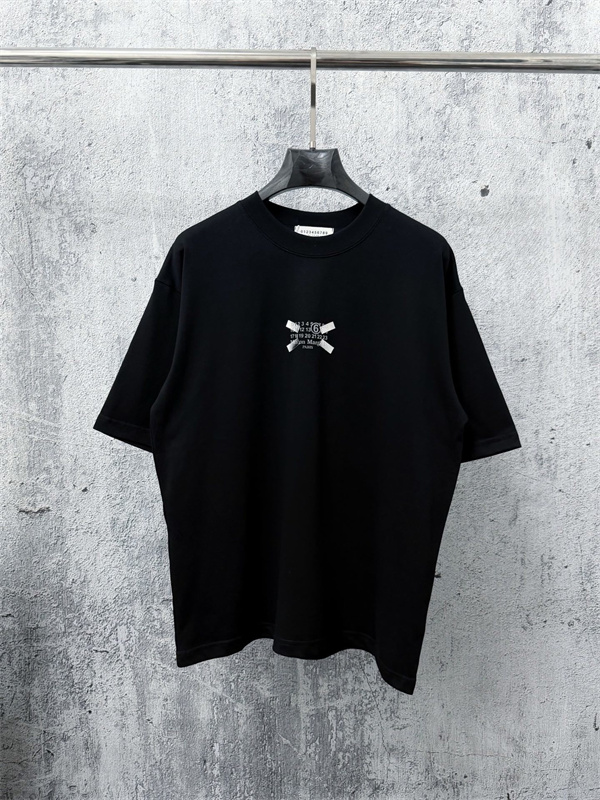 人気 Maison Margiela メゾンマルジェラ コピー Tシャツ ワンポイントポケット シンプル高見え 爆売れ メンズ レディース