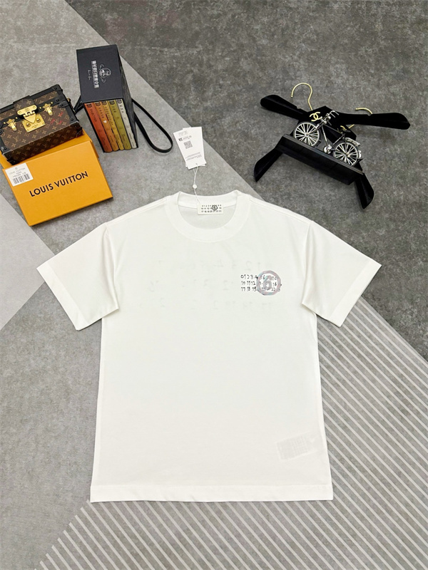 ワンポイントロゴ ミニマル系 人気 Maison Margiela メゾンマルジェラ 