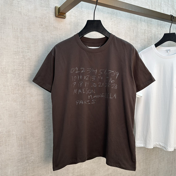 手書きロゴデザイン Vintage風 韓国系 メンズ レディース Maison Margiela メゾンマルジェラ コピー Tシャツ 話題