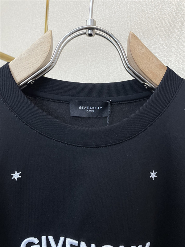 2026新品 GIVENCHYジバンシーtシャツ スーパーコピー個性的柔らかい生地人気ホワイト