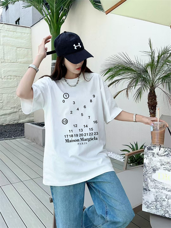 ナンバーロゴプリント ミニマルモード 人気 Maison Margiela メゾンマルジェラ コピー Tシャツ メンズ レディース