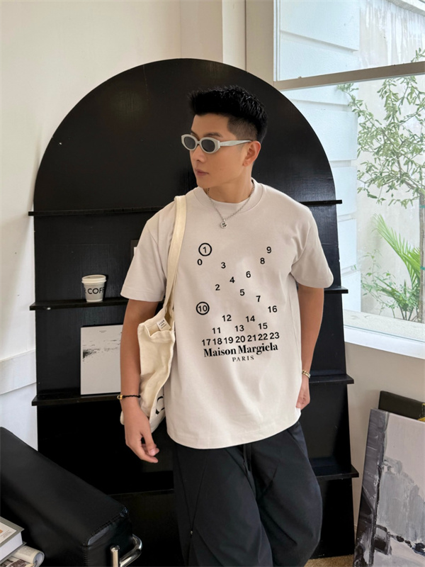 ナンバーロゴプリント ミニマルモード 人気 Maison Margiela メゾンマルジェラ コピー Tシャツ メンズ レディース