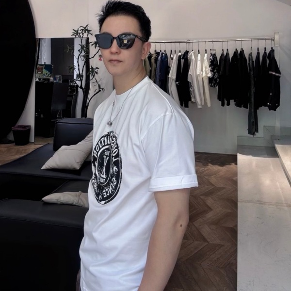 LOUIS VUITTON ルイヴィトン 2026 ヴィンテージサークルロゴ プリント 半袖Tシャツ クラシック クルーネック コットン カジュアル ストリート メンズ レディース