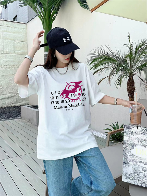 ロゴデザイン アートプリント ルーズフィット ストリート Maison Margiela メゾンマルジェラ コピー Tシャツ 爆売れ