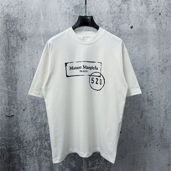 半袖ロゴ モード系 ストリートカジュアル 2026夏モデル Maison Margiela メゾンマルジェラ コピー Tシャツ 人気爆発