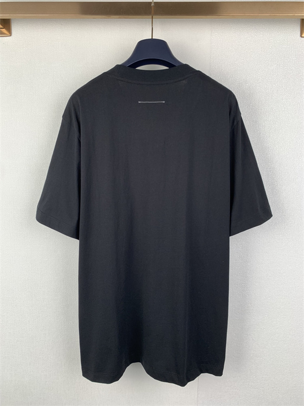 半袖ロゴ ミニマルモード 爽やかサマー ins人気 男女兼用 Maison Margiela メゾンマルジェラ コピー Tシャツ 爆売れ