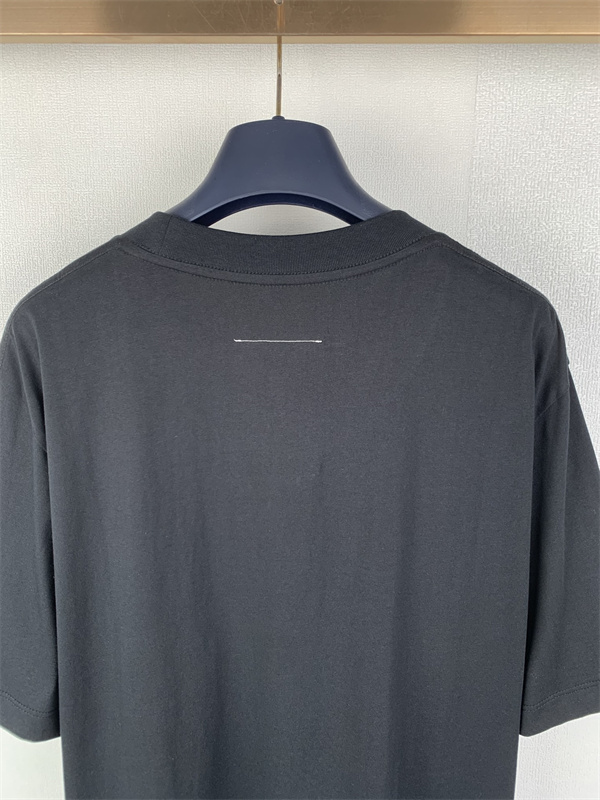 半袖ロゴ ミニマルモード 爽やかサマー ins人気 男女兼用 Maison Margiela メゾンマルジェラ コピー Tシャツ 爆売れ