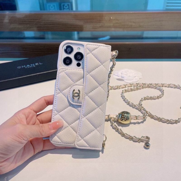 CHANEL シャネル 2026 キャビア調キルティング チェーンストラップ