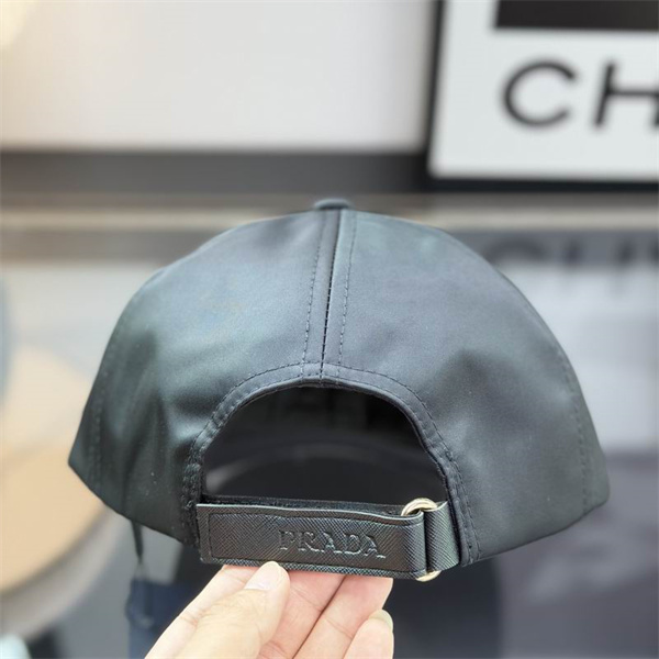 最新作プラダキャップコピー PRADAトレンド年齢・性別を問わず使いやすいシンプル