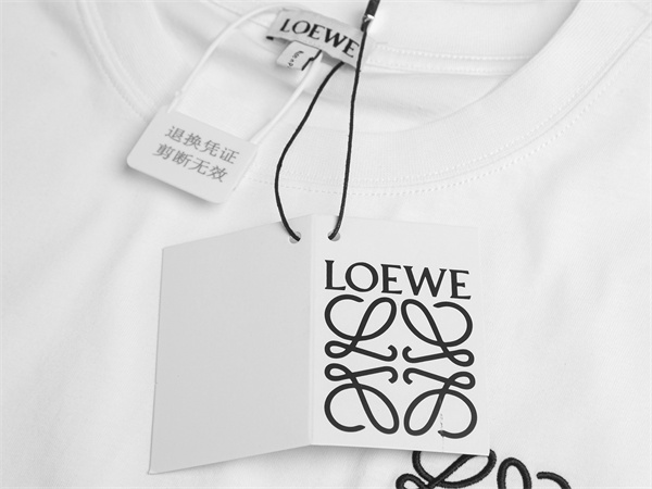 今季注目 LOEWE ロエベ コピー Tシャツ メンズ ワンポイント刺繍 半袖  ミニマル人気トップス