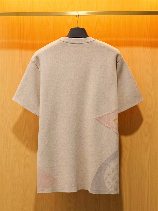 ルイ ヴィトンtシャツスーパーコピーLouis Vuittonニットウェア半袖2026春夏トレンド上質なアイテム