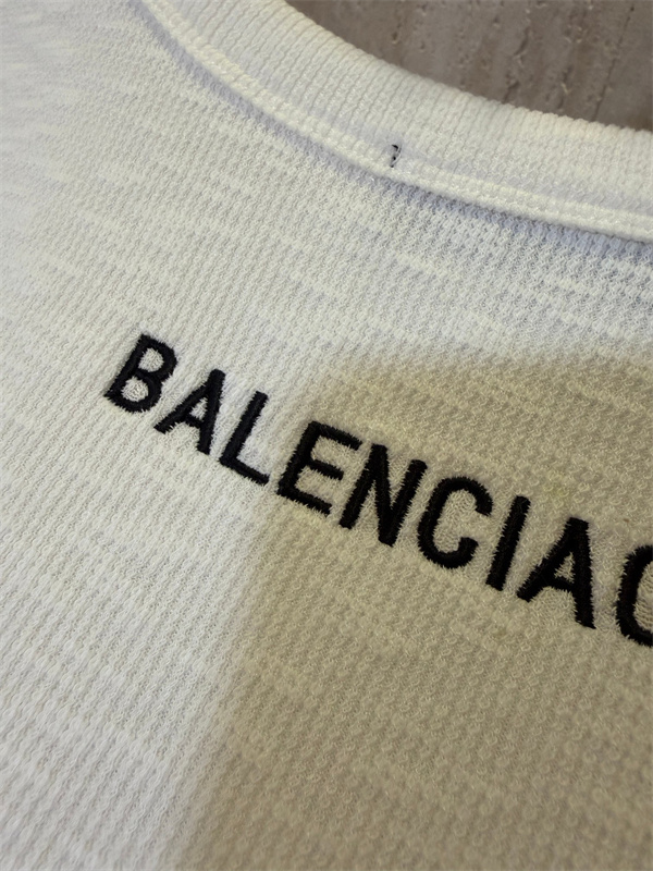BALENCIAGA バレンシアガ タンクトップコピーメンズファッション2026トレンド３色お洒落コーデ