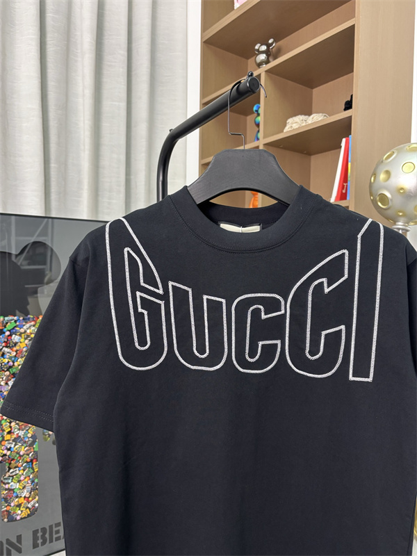 GUCCI　2026新作メンズトレンドグッチtシャツスーパーコピー人気ランキング２色上質なアイテム