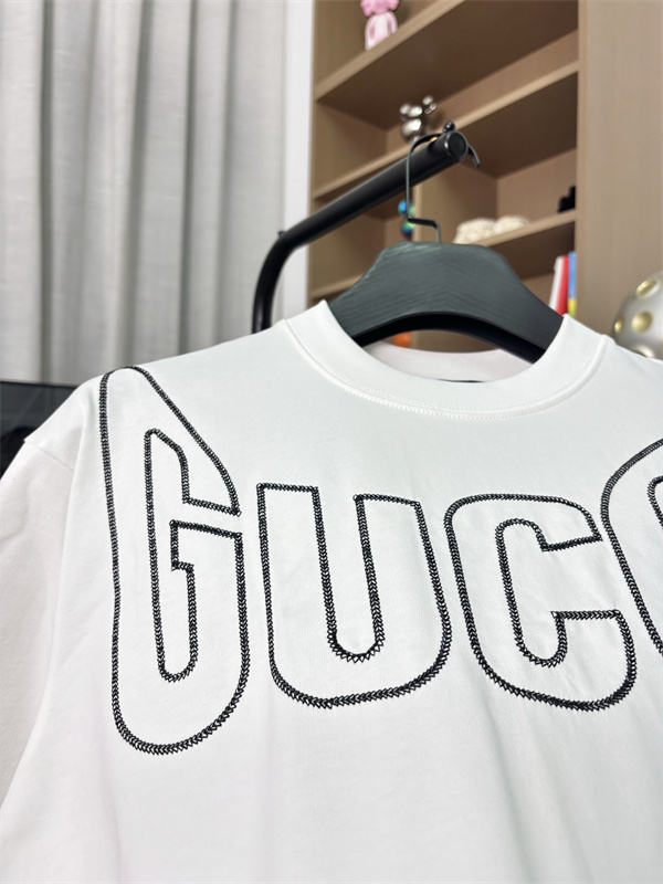 GUCCI　2026新作メンズトレンドグッチtシャツスーパーコピー人気ランキング２色上質なアイテム