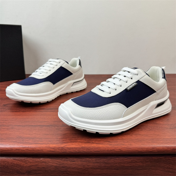 人気急上昇中 プラダ PRADAランニングシューズコピー2026年春夏入荷 スニーカー靴 ブランド激安通販 専門店